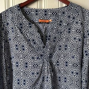 Oliphant Blue and White Top Size S